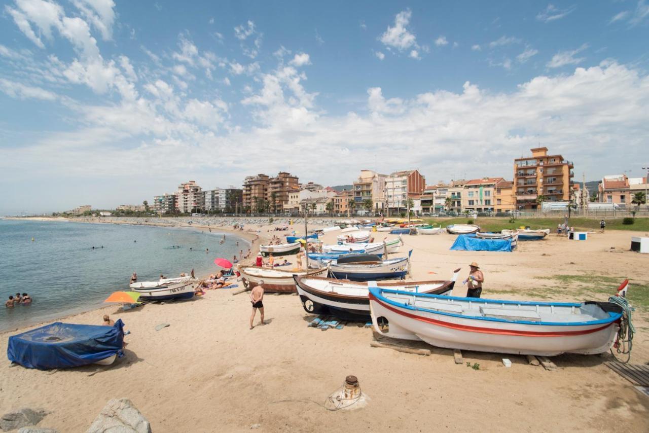 Vilamarlux V Vilassar De Mar Luaran gambar